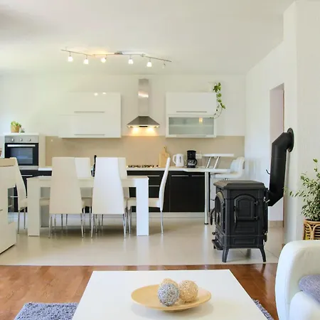 Cozy In With Kitchen Smrika
